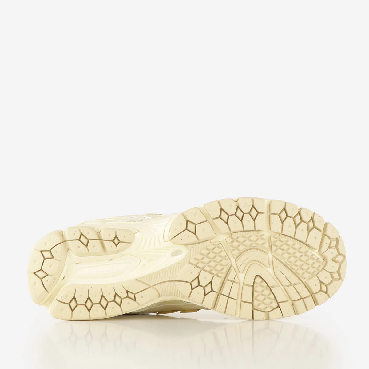 Affordable Luxury New Balance M1906NK Shoes  Dont Miss Out!