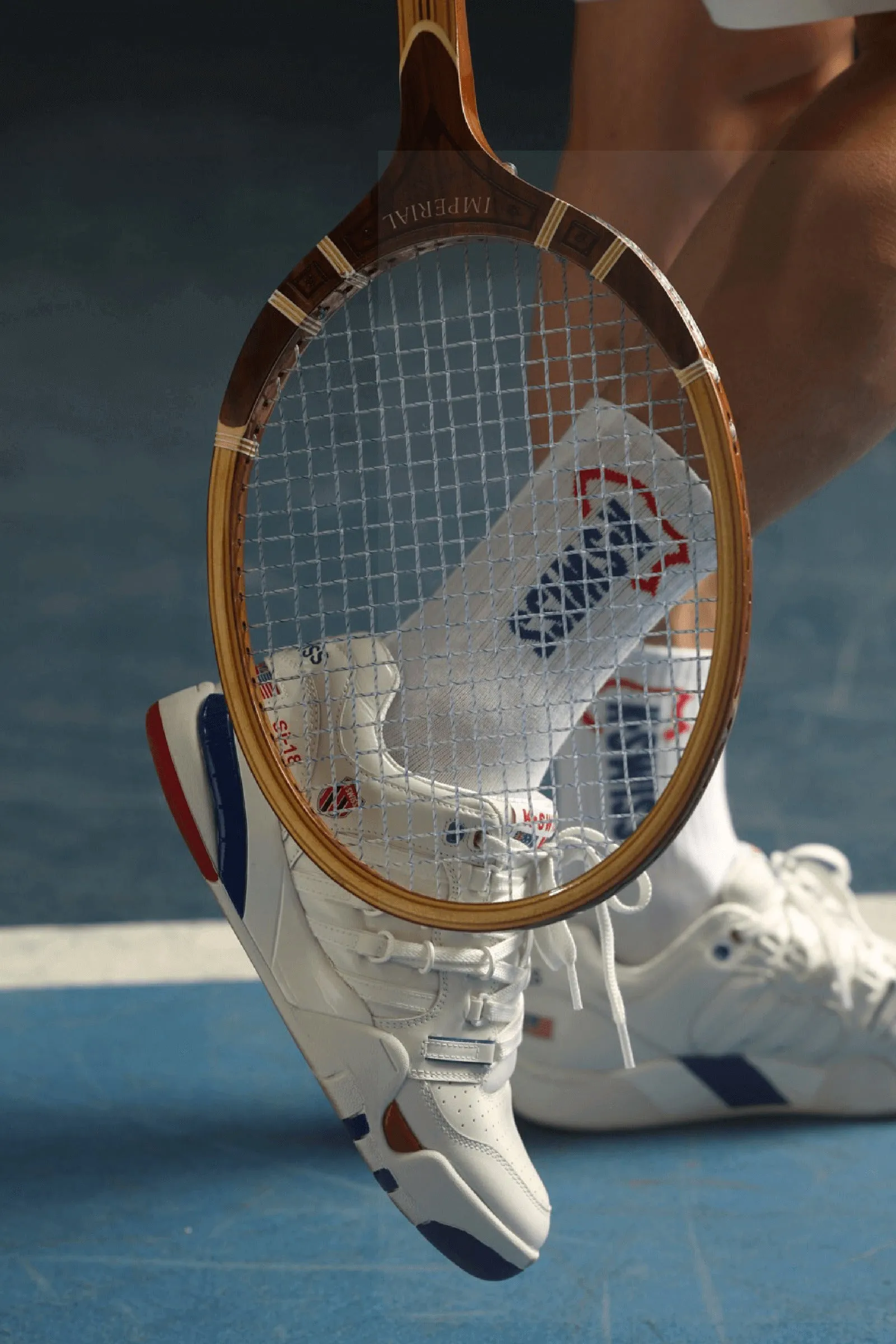 K.SWISS 04440-124-M | SI-18 INTERNATIONAL C | BRILLIANT WHITE/CLASSIC BLUE/RED