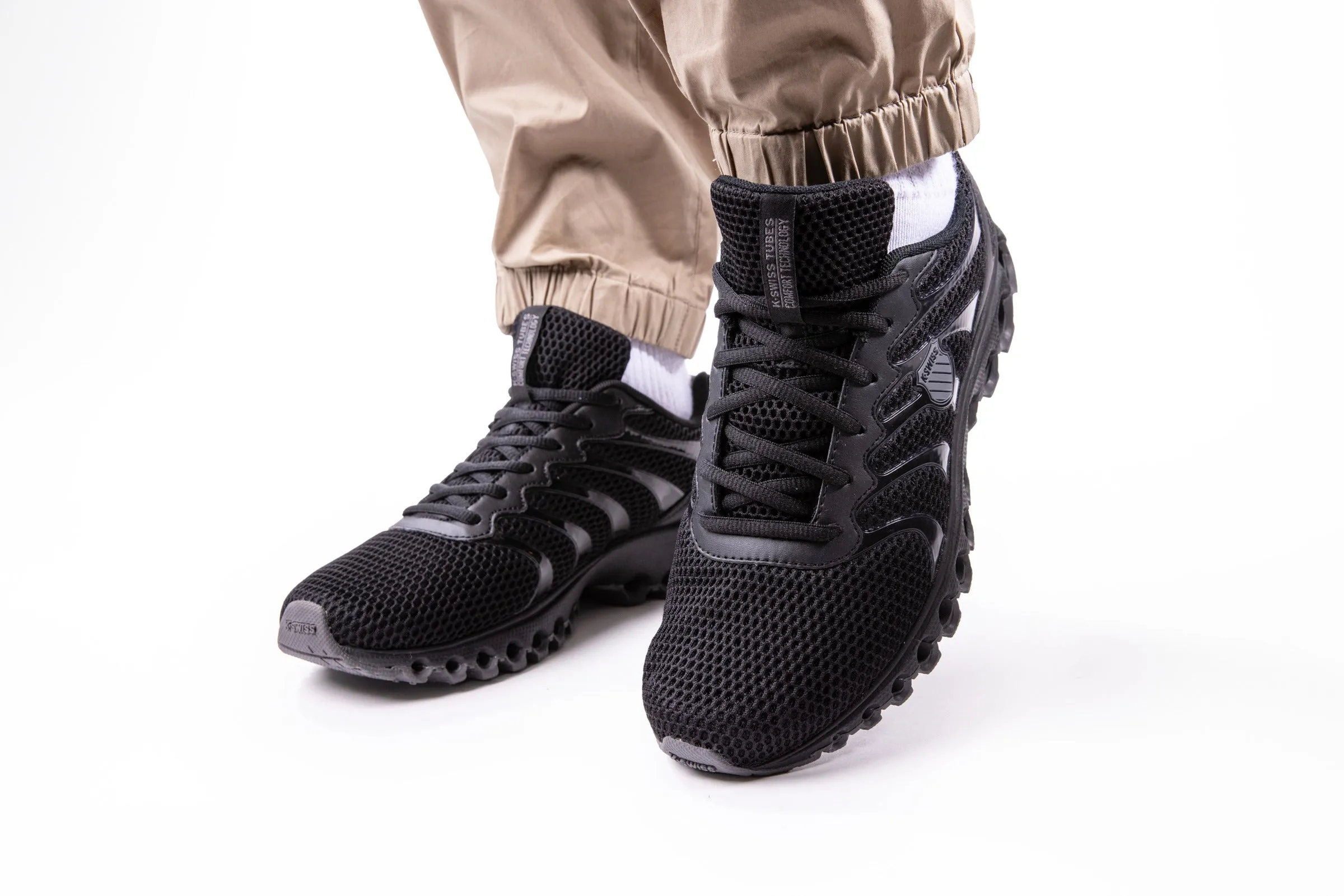 K.SWISS 07112-011-M | TUBES 200 | BLACK/CHARCOAL