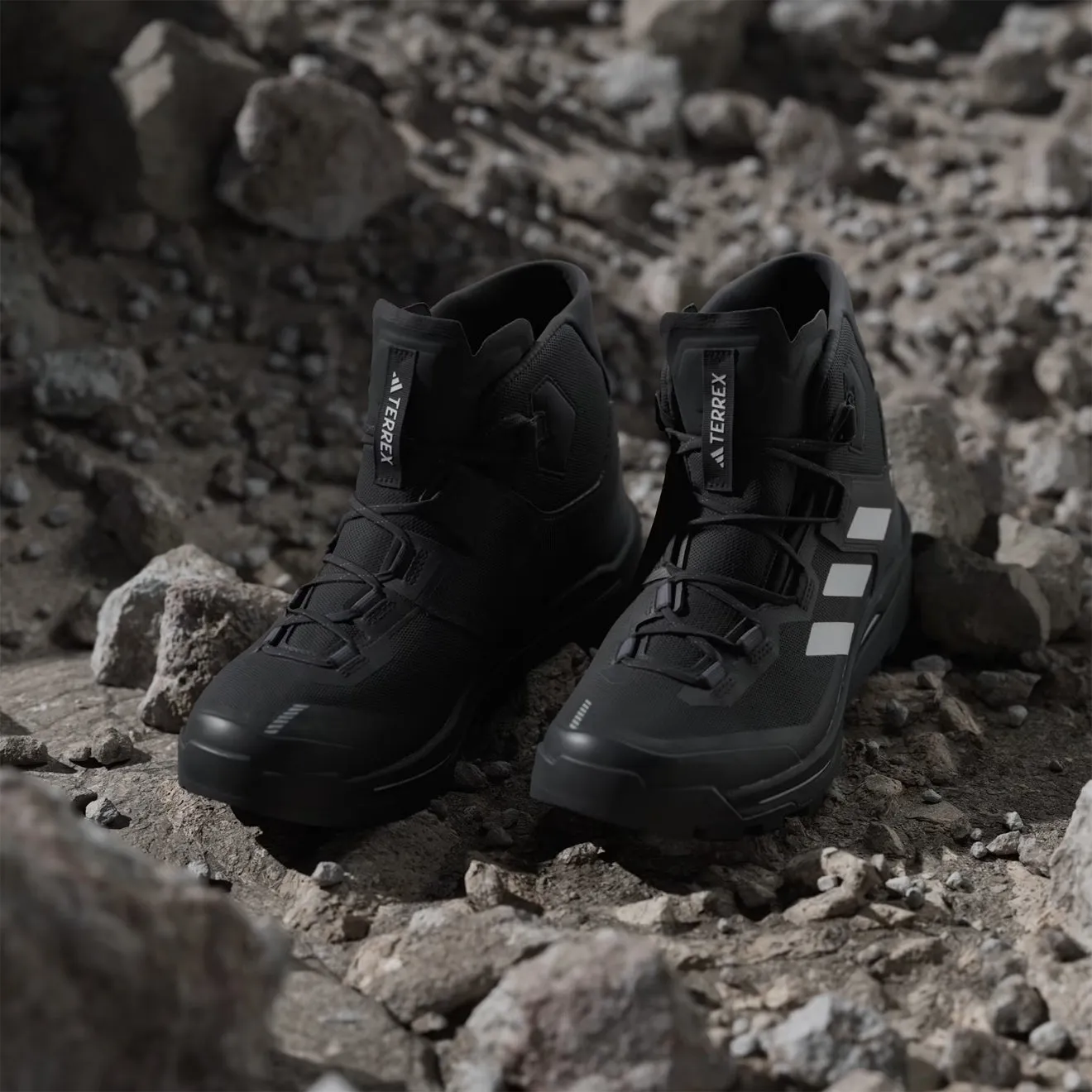 Premium Quality Adidas Terrex Skychaser Tech GORE-TEX Hiking Shoes Core Black / Grey  Limited Availability!