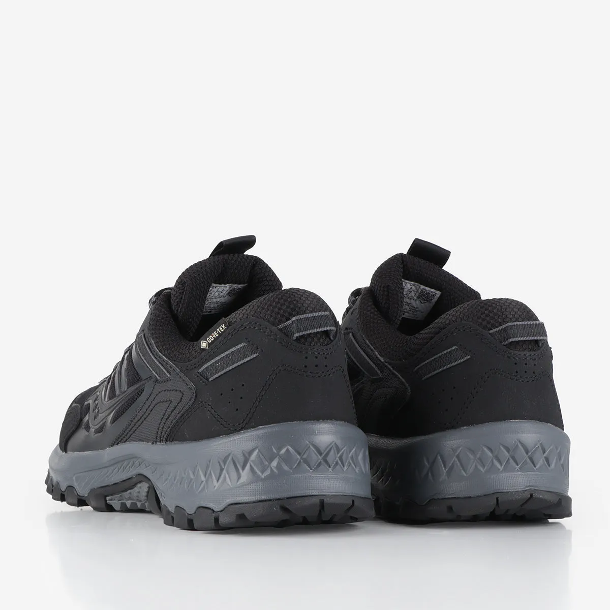 Selling Fast Saucony Grid Peak GTX Shoes  Stylish & Comfortable